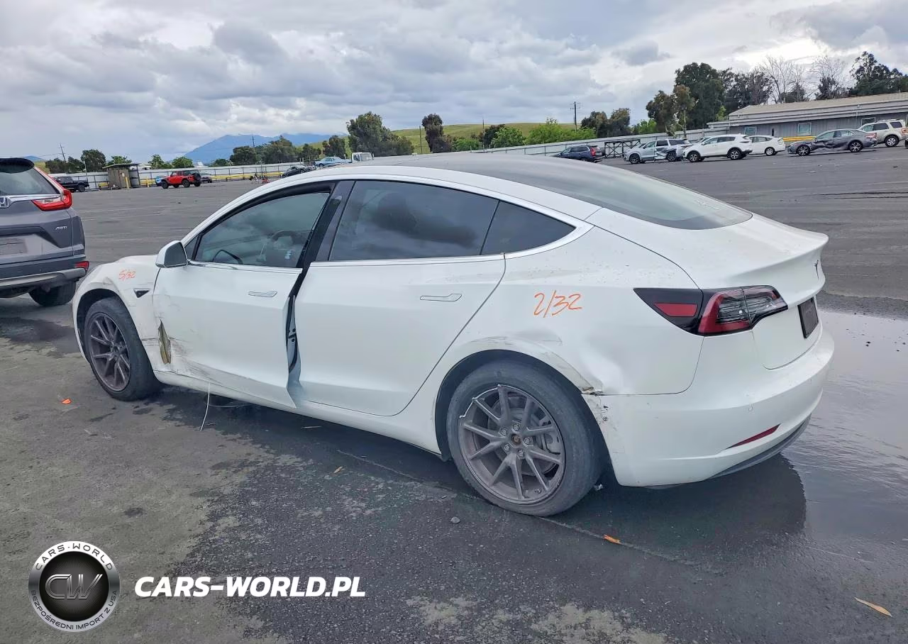 2020 Tesla Model 3 VIN:5YJ3E1EA1LF597719 - 2