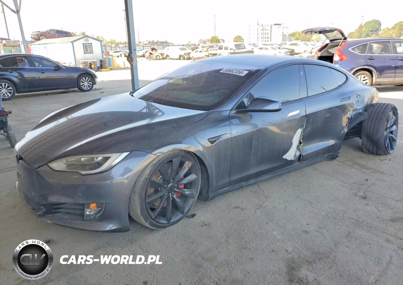 2017 Tesla Model S – zdjęcie 1 z 12