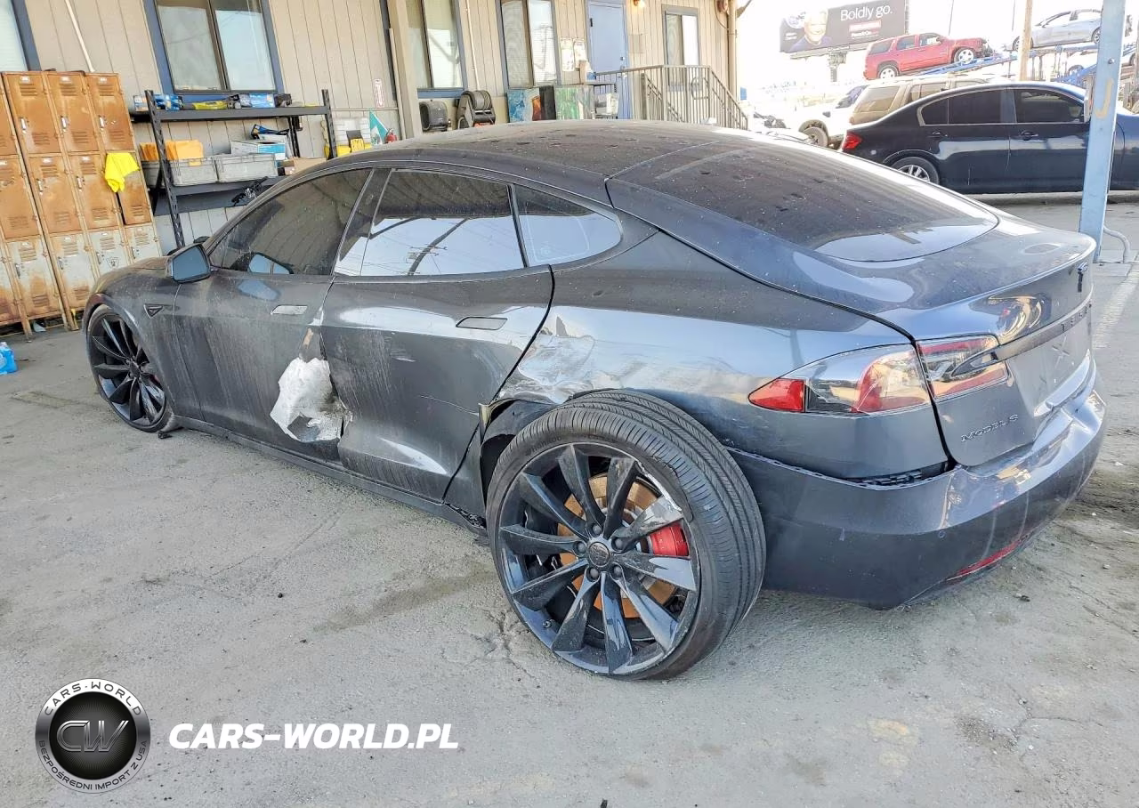 2017 Tesla Model S VIN:5YJSA1E19HF228489 - 2