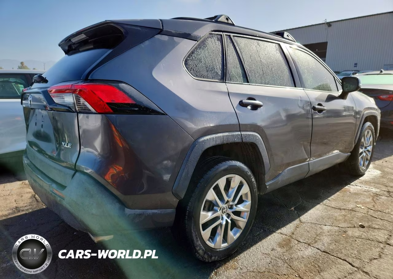 2021 Toyota Rav4 Xle Premium VIN:2T3C1RFV5MC135057 - 3