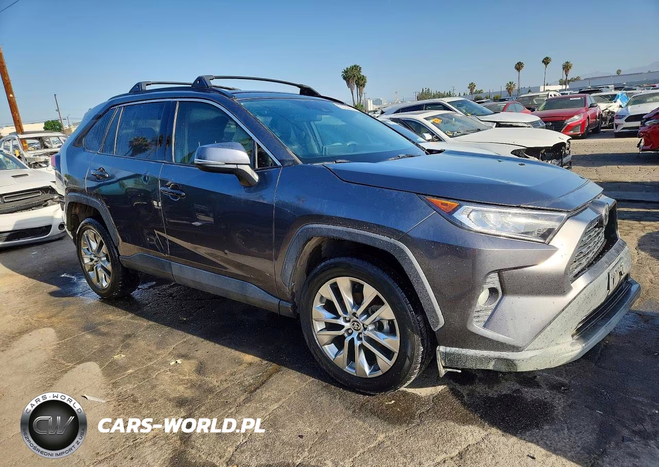 2021 Toyota Rav4 Xle Premium VIN:2T3C1RFV5MC135057 - 4