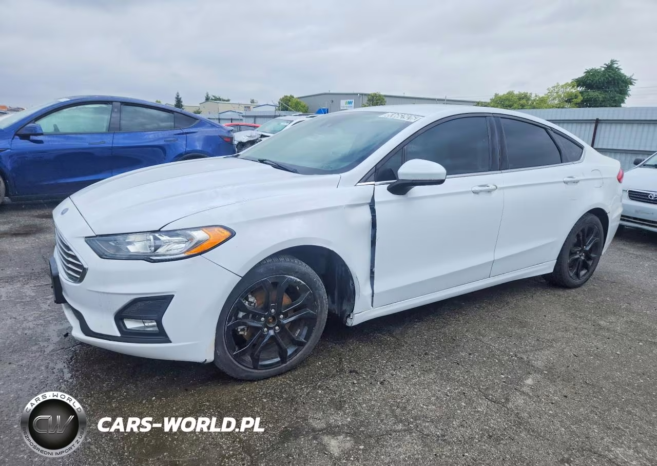 2020 Ford Fusion Se