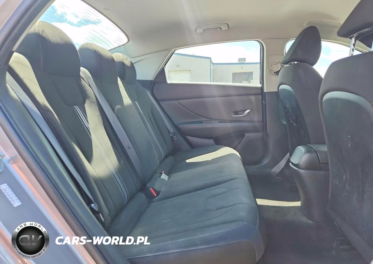 2021 Hyundai Elantra Blue VIN:KMHLM4AJ6MU006895 - 10