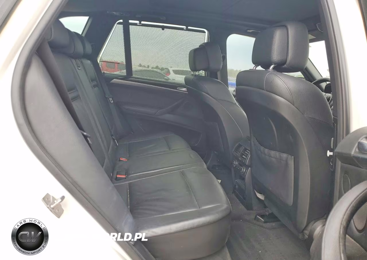 2012 BMW X5 xDrive50I VIN:5UXZV8C54CL425222 - 11