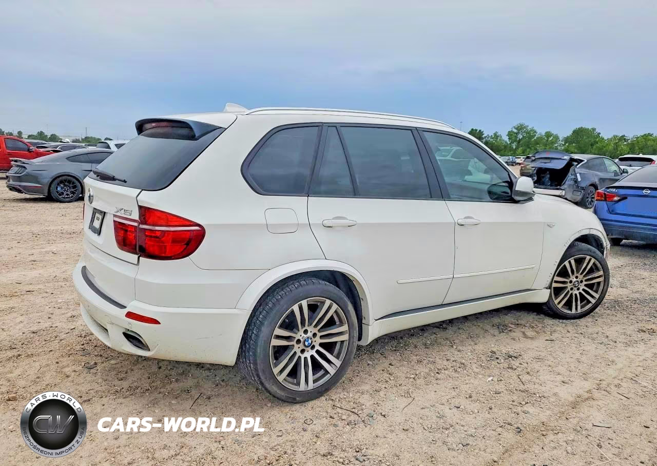 2012 BMW X5 xDrive50I VIN:5UXZV8C54CL425222 - 3