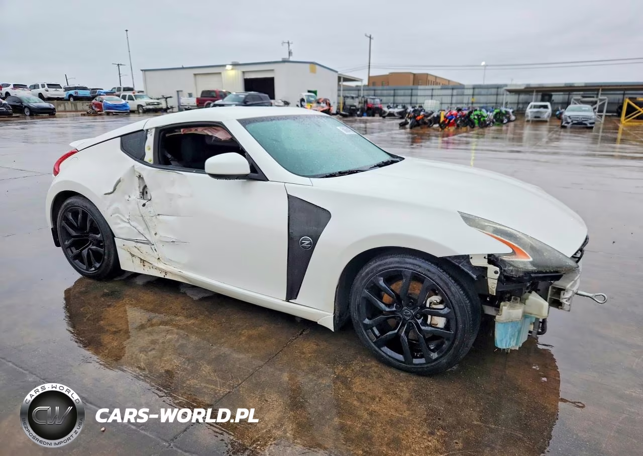 2014 Nissan 370Z VIN:JN1AZ4EHXEM635388 - 4