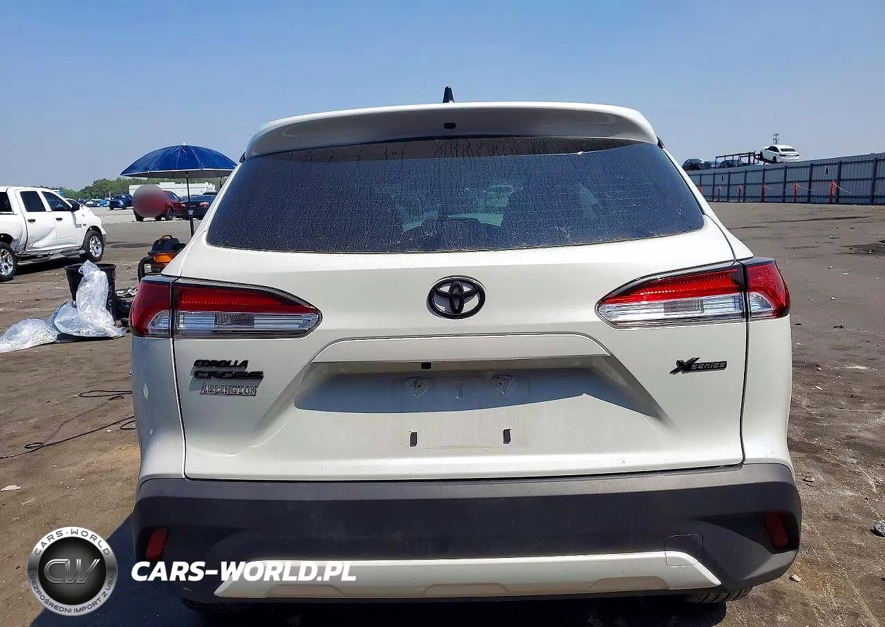 2024 Toyota Corolla Cross L VIN:7MUAAAAG2RV115802 - 6