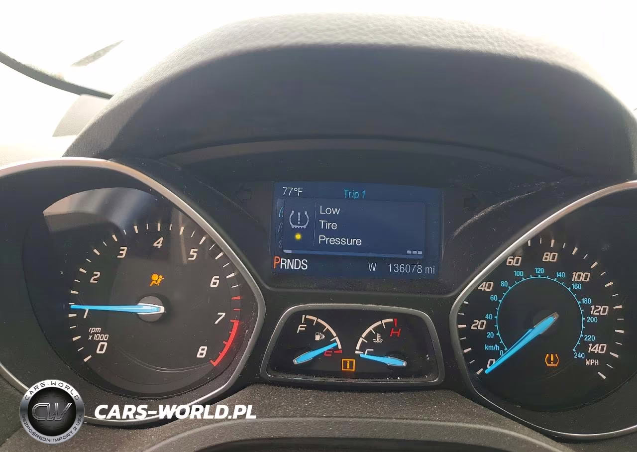2015 Ford Escape Se VIN:1FMCU0G72FUC39356 - 9