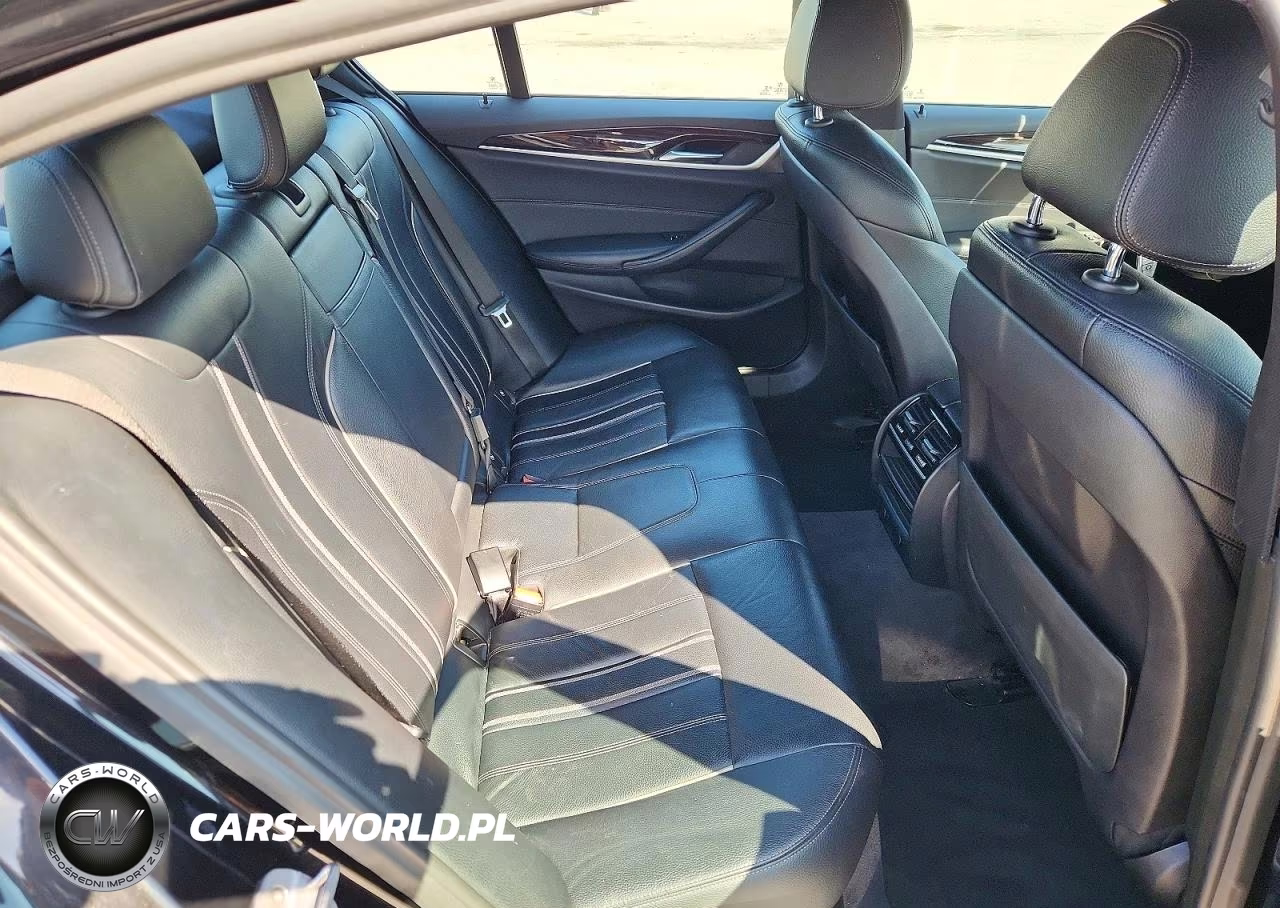 2018 BMW 530 I VIN:WBAJA5C57JWA36465 - 10