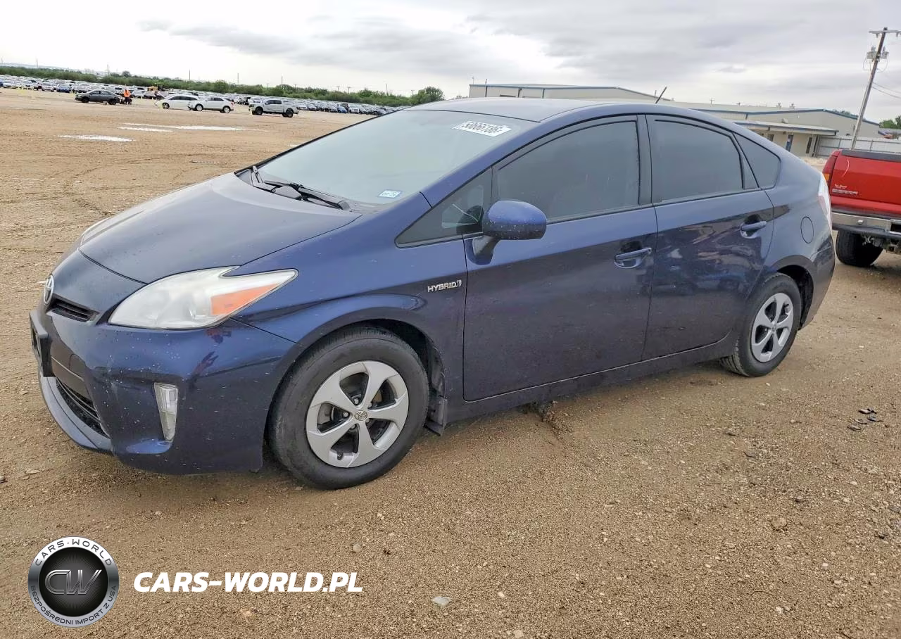 2013 Toyota Prius Four – zdjęcie 1 z 12