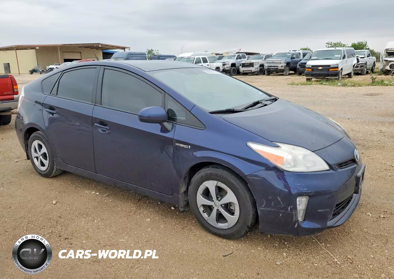 2013 Toyota Prius Four VIN:JTDKN3DUXD0344367 - 4