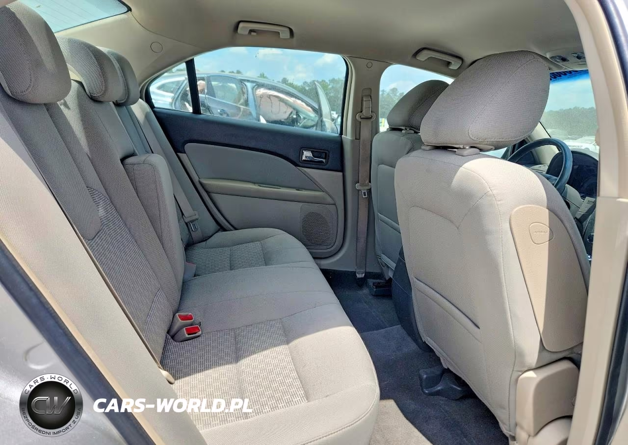 2010 Ford Fusion Se VIN:3FAHP0HA0AR417928 - 10