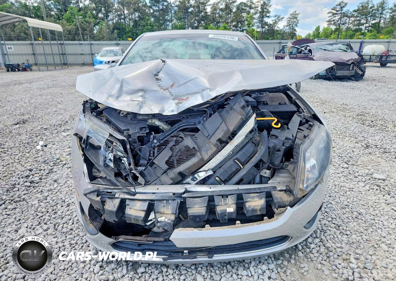 2010 Ford Fusion Se VIN:3FAHP0HA0AR417928 - 5