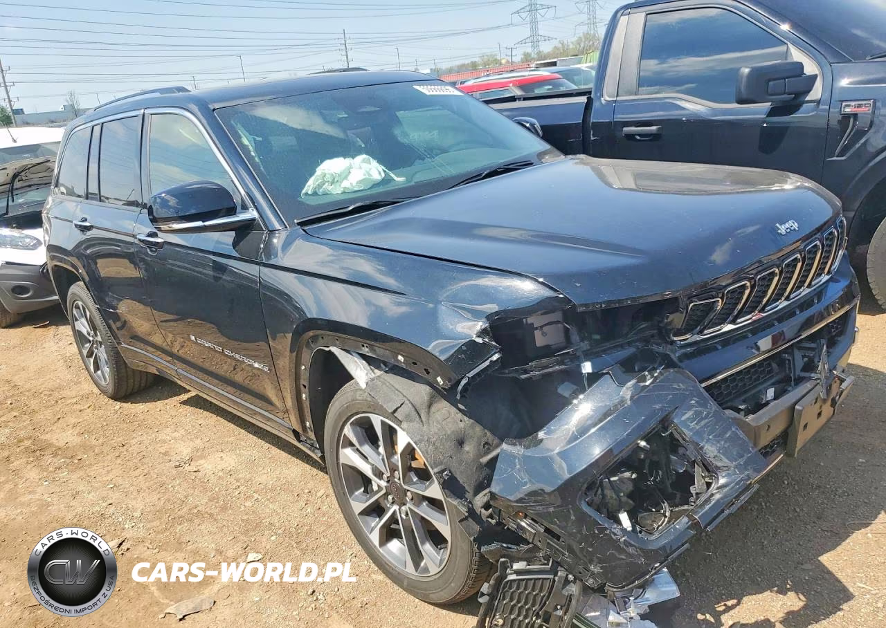 2023 Jeep Grand Cherokee Overland VIN:1C4RJHDG2PC560461 - 4