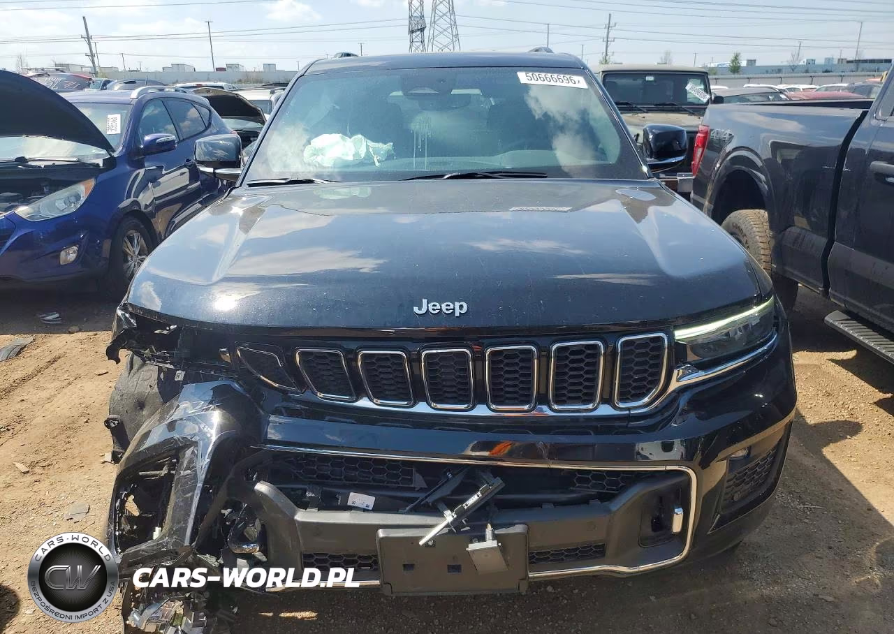 2023 Jeep Grand Cherokee Overland VIN:1C4RJHDG2PC560461 - 5