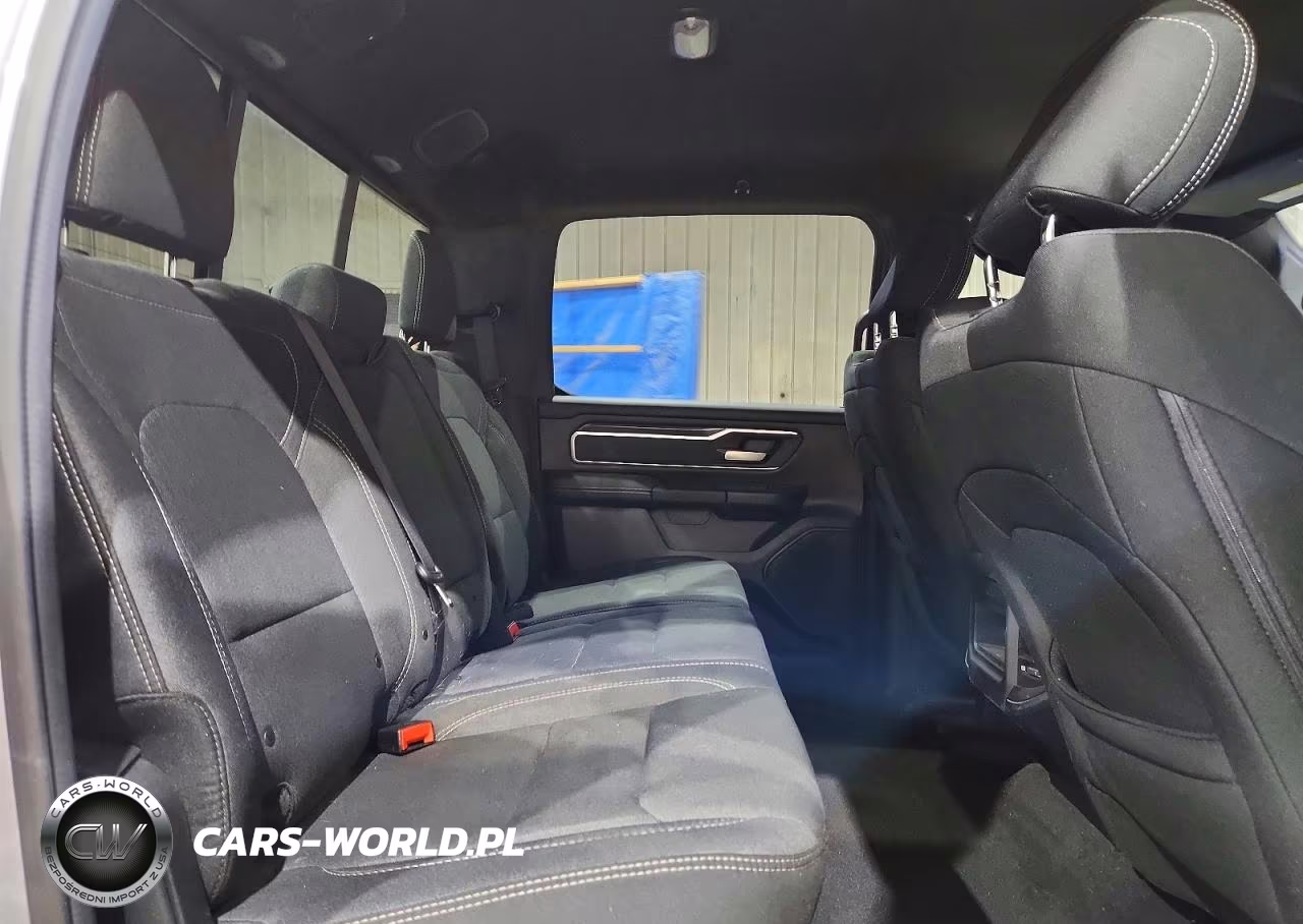 2019 Ram 1500 Big Horn VIN:1C6SRFFT9KN802966 - 10