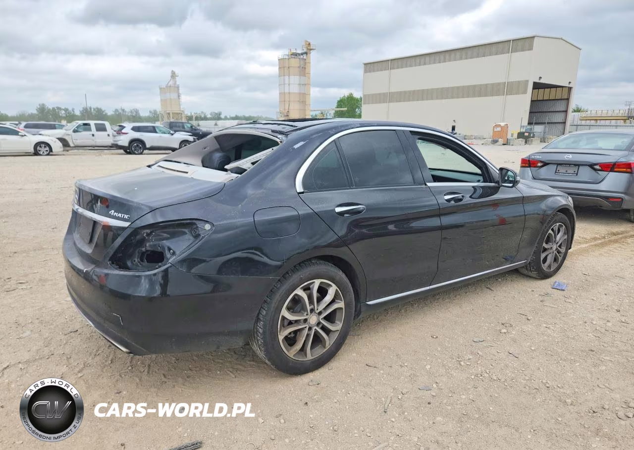 2016 Mercedes-Benz C 300 4Matic VIN:55SWF4KBXGU178197 - 3