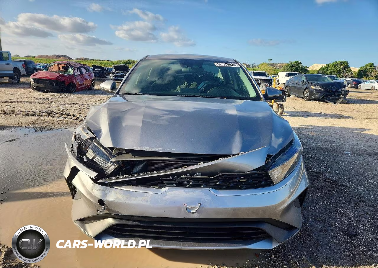 2022 Kia Forte Lxs VIN:3KPF24AD2NE472230 - 5