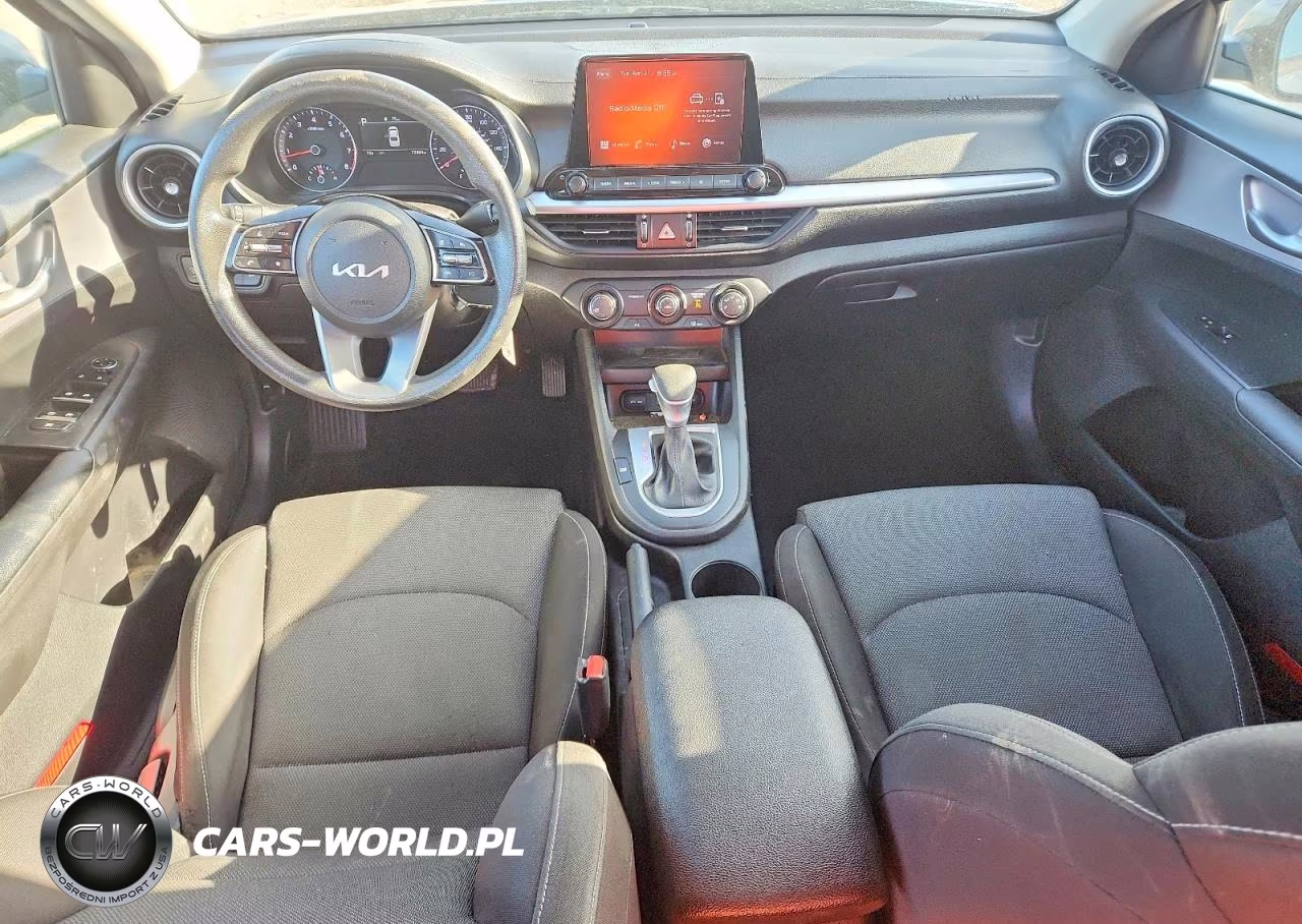 2022 Kia Forte Lxs VIN:3KPF24AD2NE472230 - 8
