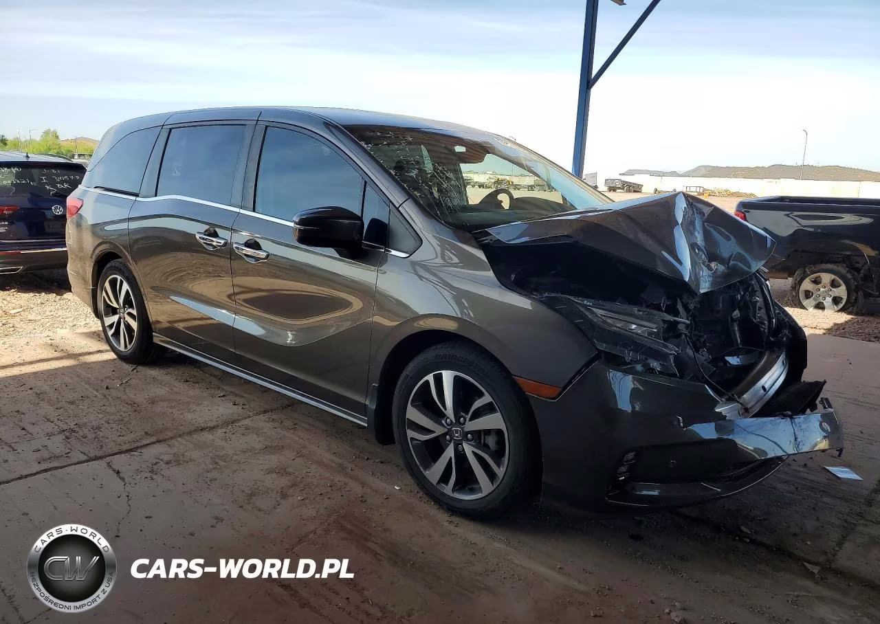 2022 Honda Odyssey Touring VIN:5FNRL6H88NB067367 - 4