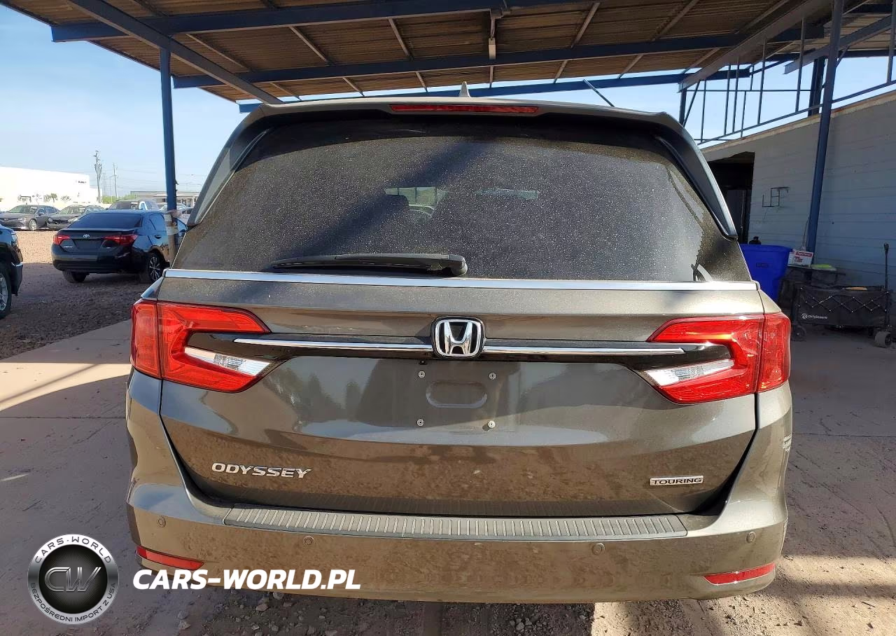 2022 Honda Odyssey Touring VIN:5FNRL6H88NB067367 - 6