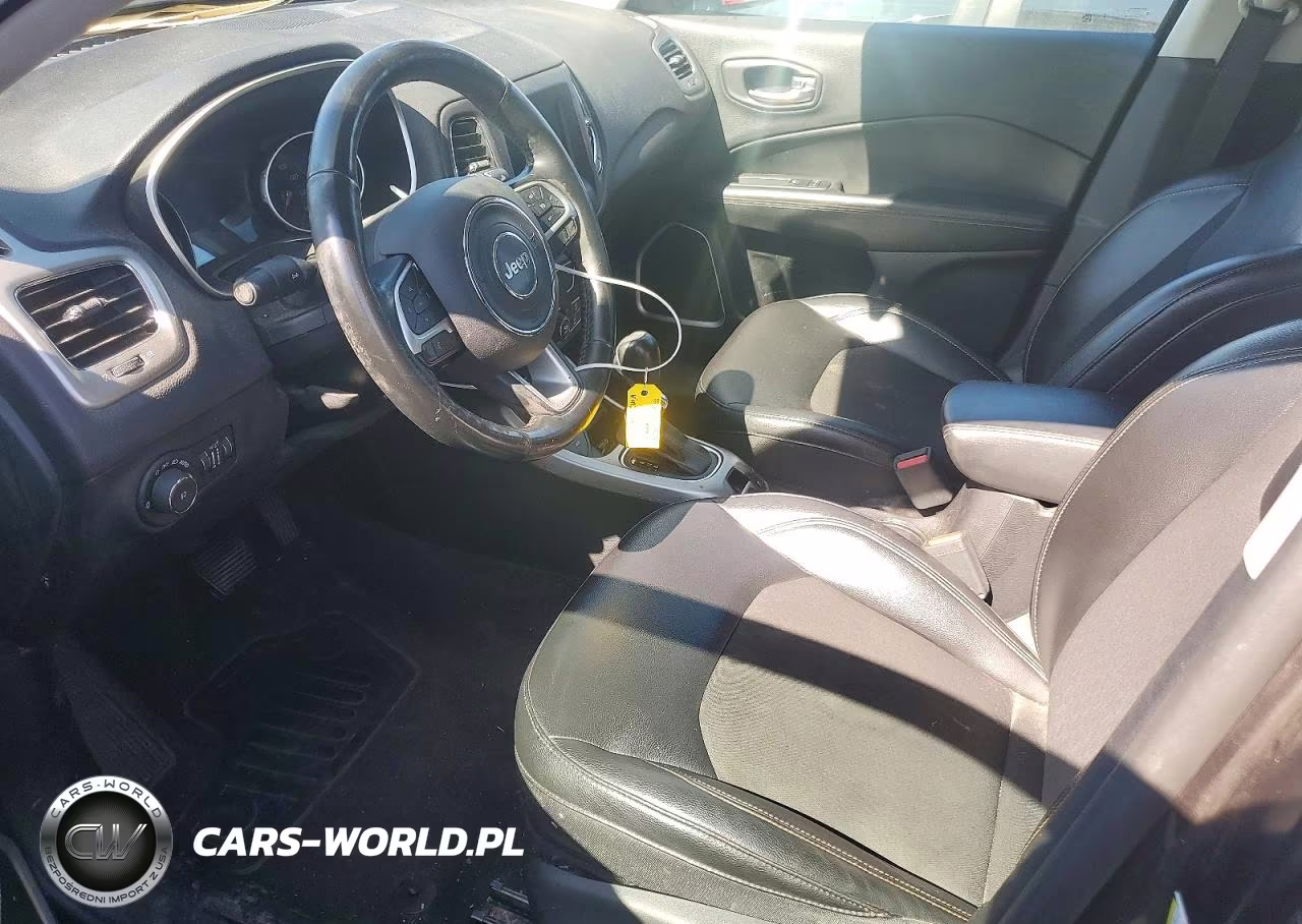 2018 Jeep Compass Latitude VIN:3C4NJDBB6JT178301 - 7