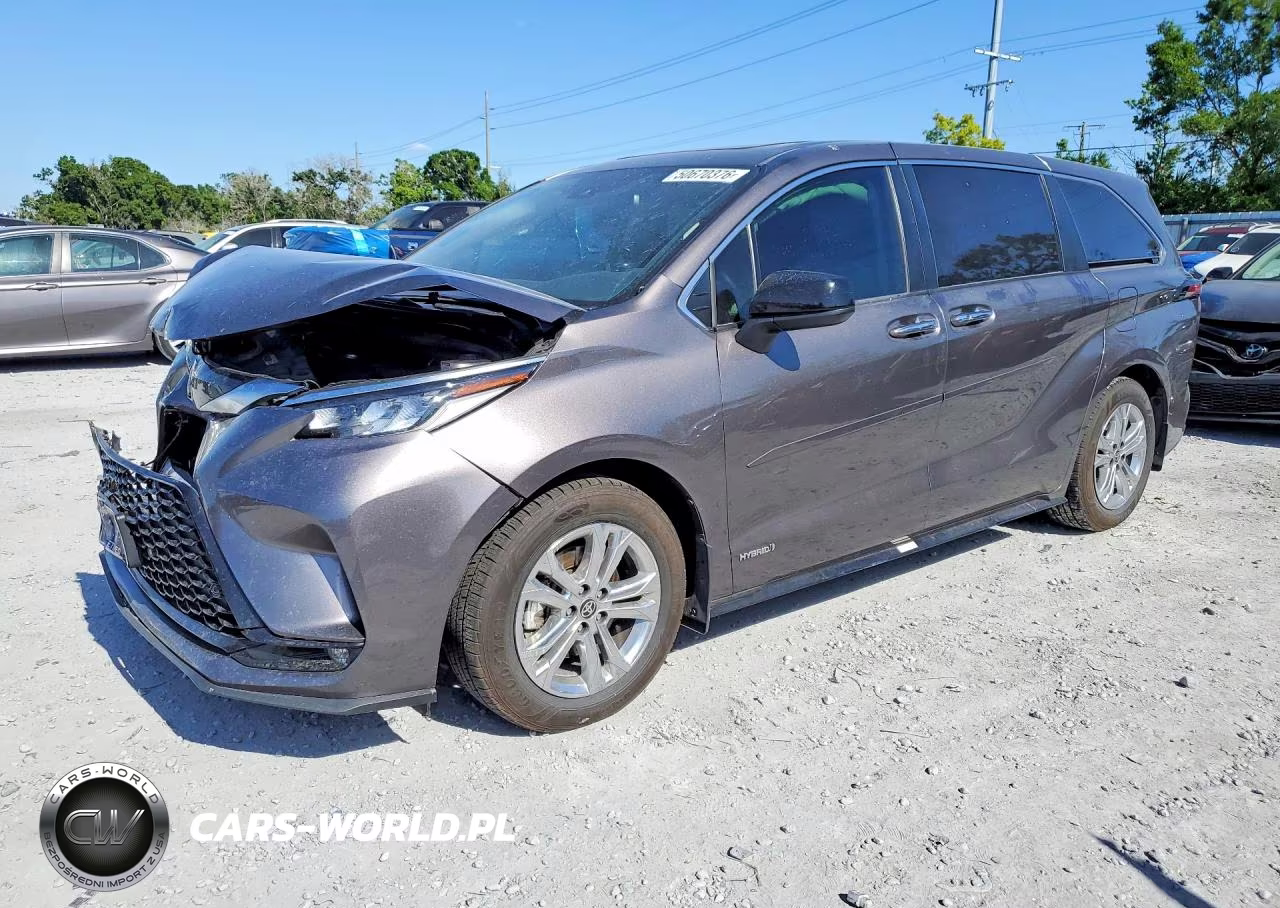 2021 Toyota Sienna Xse