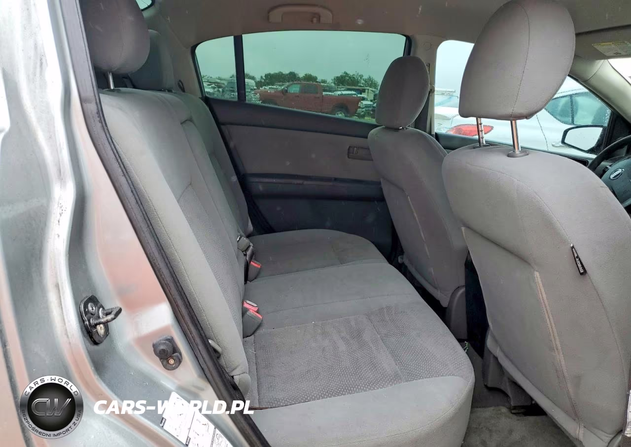 2010 Nissan Sentra 2.0 VIN:3N1AB6AP7AL703809 - 10