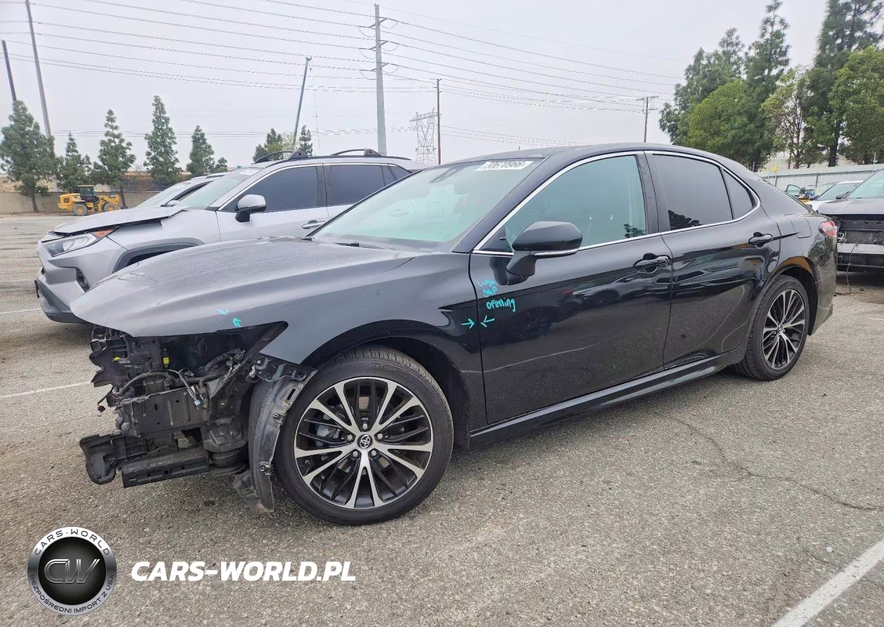 2019 Toyota Camry Se – zdjęcie 1 z 13