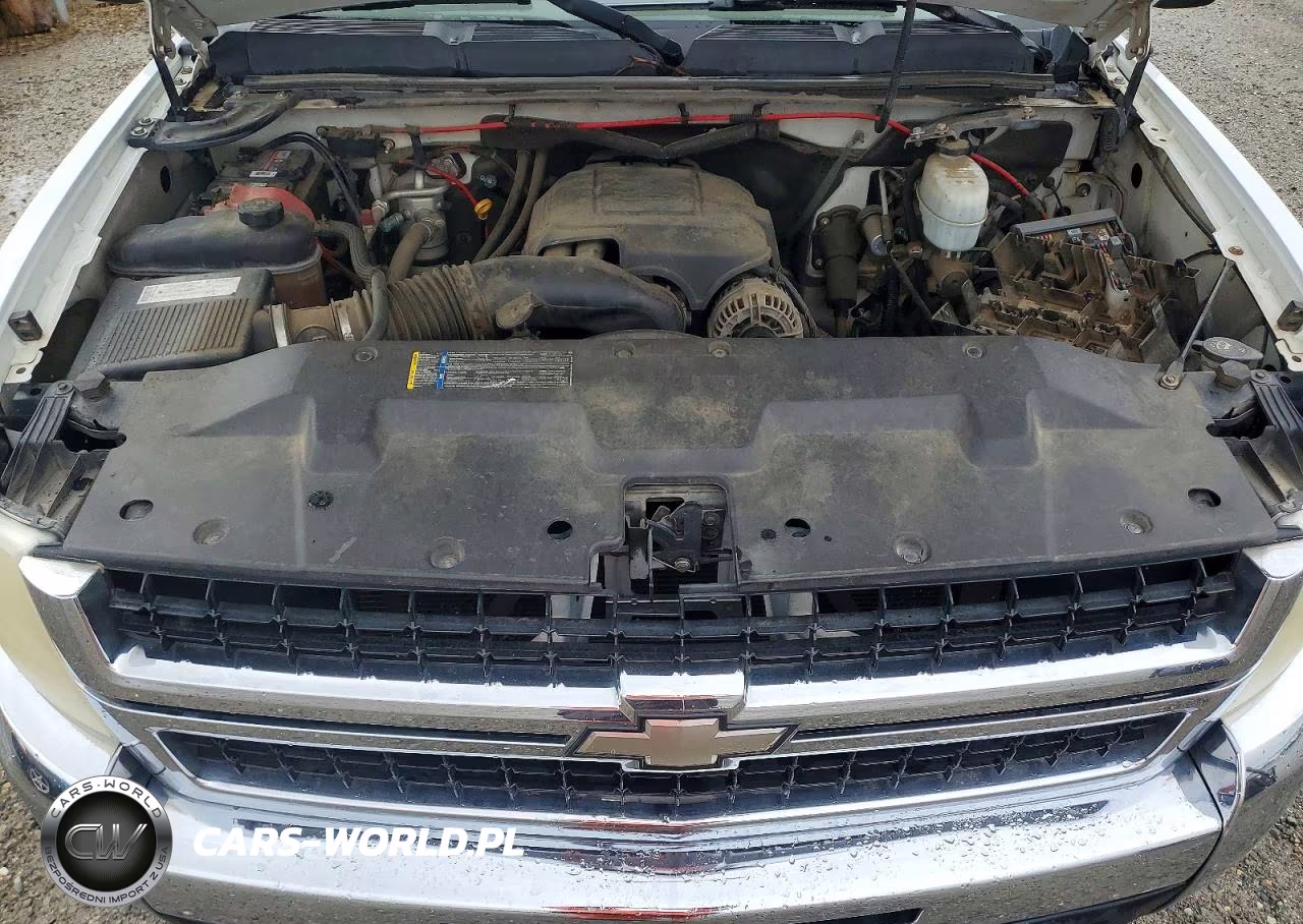 2008 Chevrolet Silverado C2500 Heavy Duty VIN:1GCHC29KX8E175364 - 11