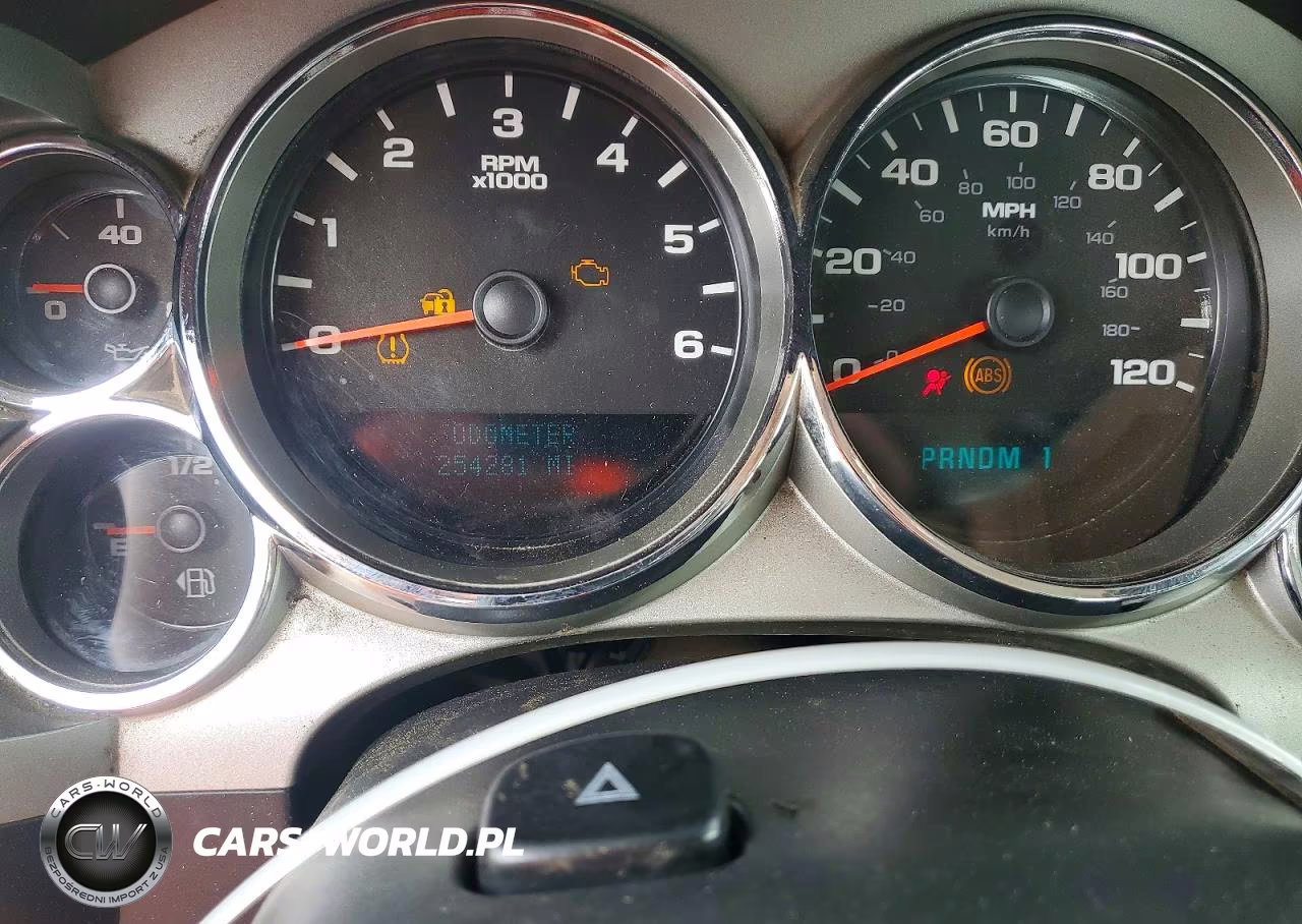 2008 Chevrolet Silverado C2500 Heavy Duty VIN:1GCHC29KX8E175364 - 9
