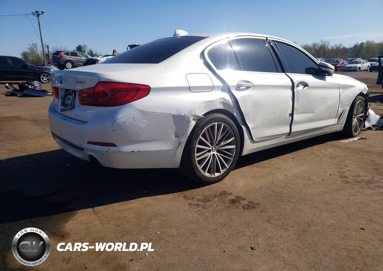 2018 BMW 530 Xi VIN:WBAJA7C56JWA72627 - 3