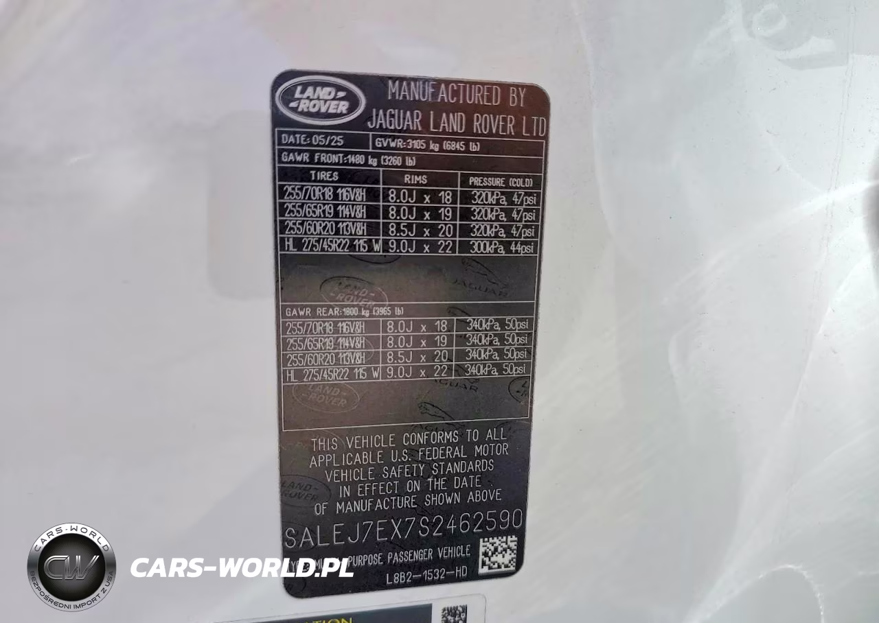 2025 Land Rover Defender 110 S VIN:SALEJ7EX7S2462590 - 13