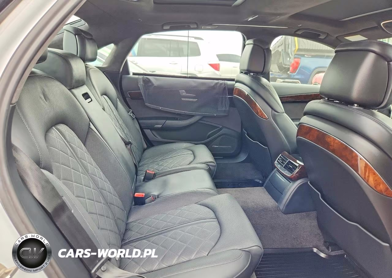 2018 Audi A8 L Quattro VIN:WAU43AFDXJN000257 - 10