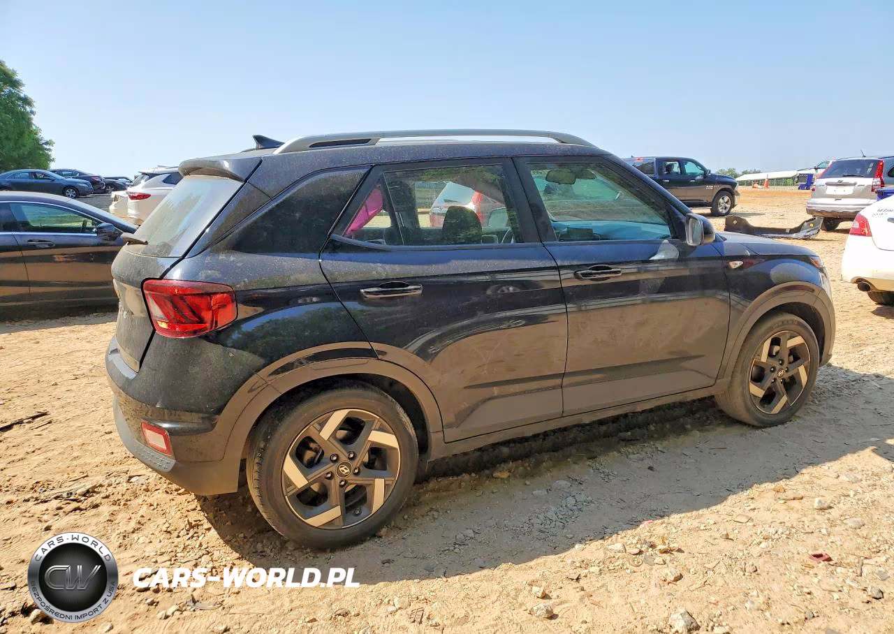 2022 Hyundai Venue Sel VIN:KMHRC8A33NU136043 - 3