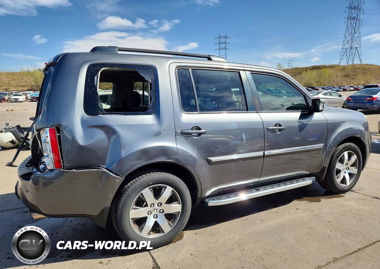 2013 Honda Pilot Touring VIN:5FNYF4H96DB039288 - 3