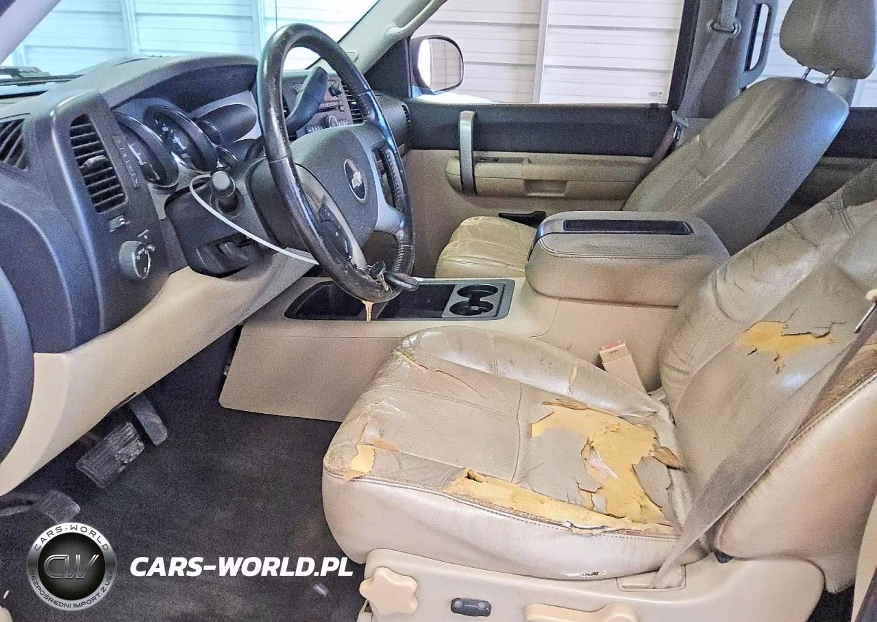 2008 Chevrolet Silverado C1500 VIN:2GCEC13J781132308 - 7