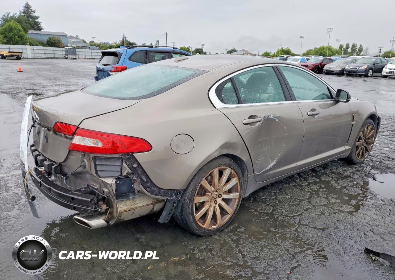 2010 Jaguar Xf Luxury VIN:SAJWA0FA2AHR59010 - 3