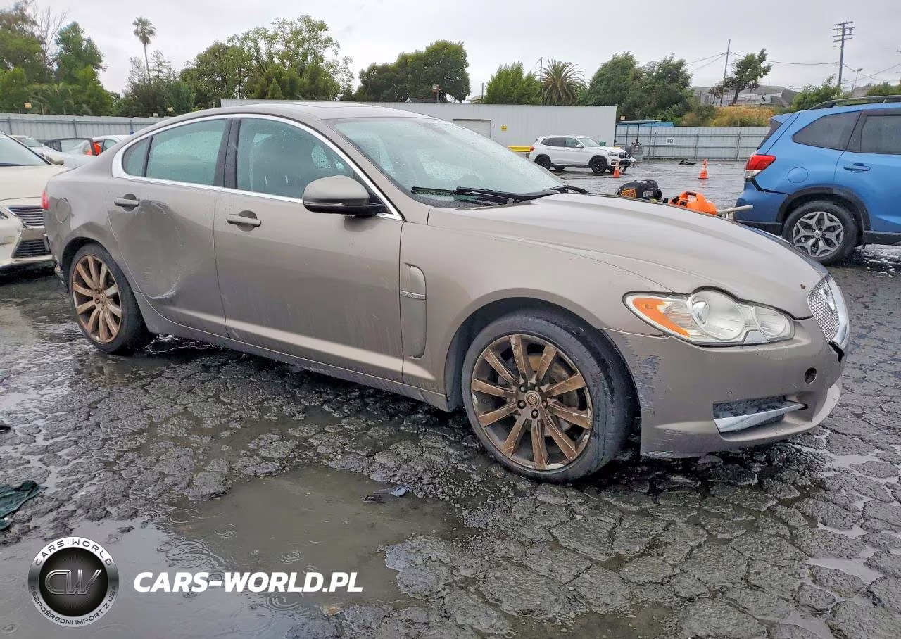 2010 Jaguar Xf Luxury VIN:SAJWA0FA2AHR59010 - 4