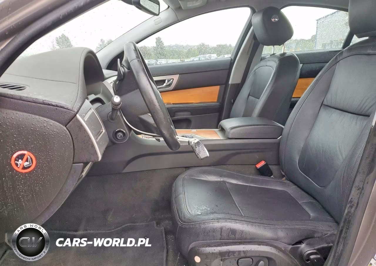 2010 Jaguar Xf Luxury VIN:SAJWA0FA2AHR59010 - 7