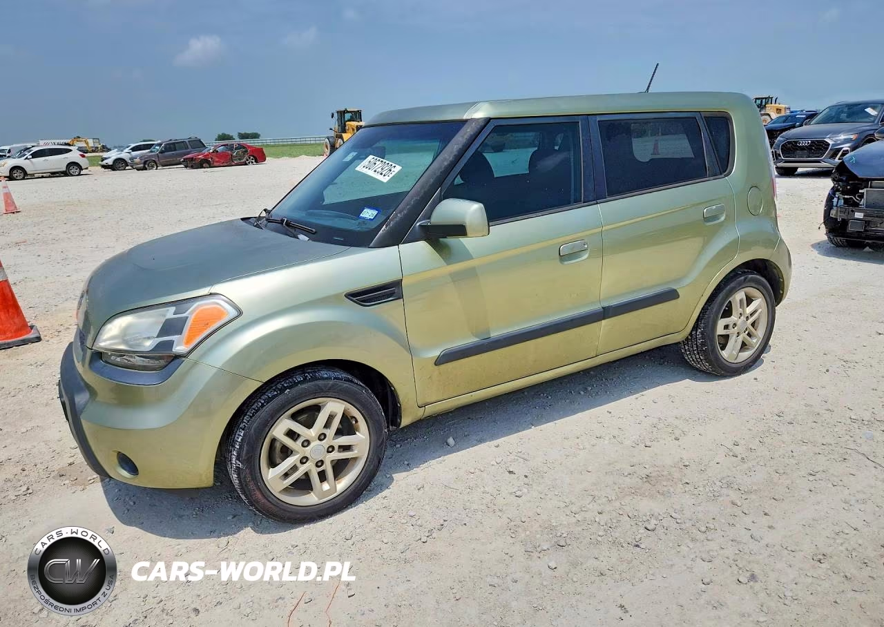 2010 Kia Soul +
