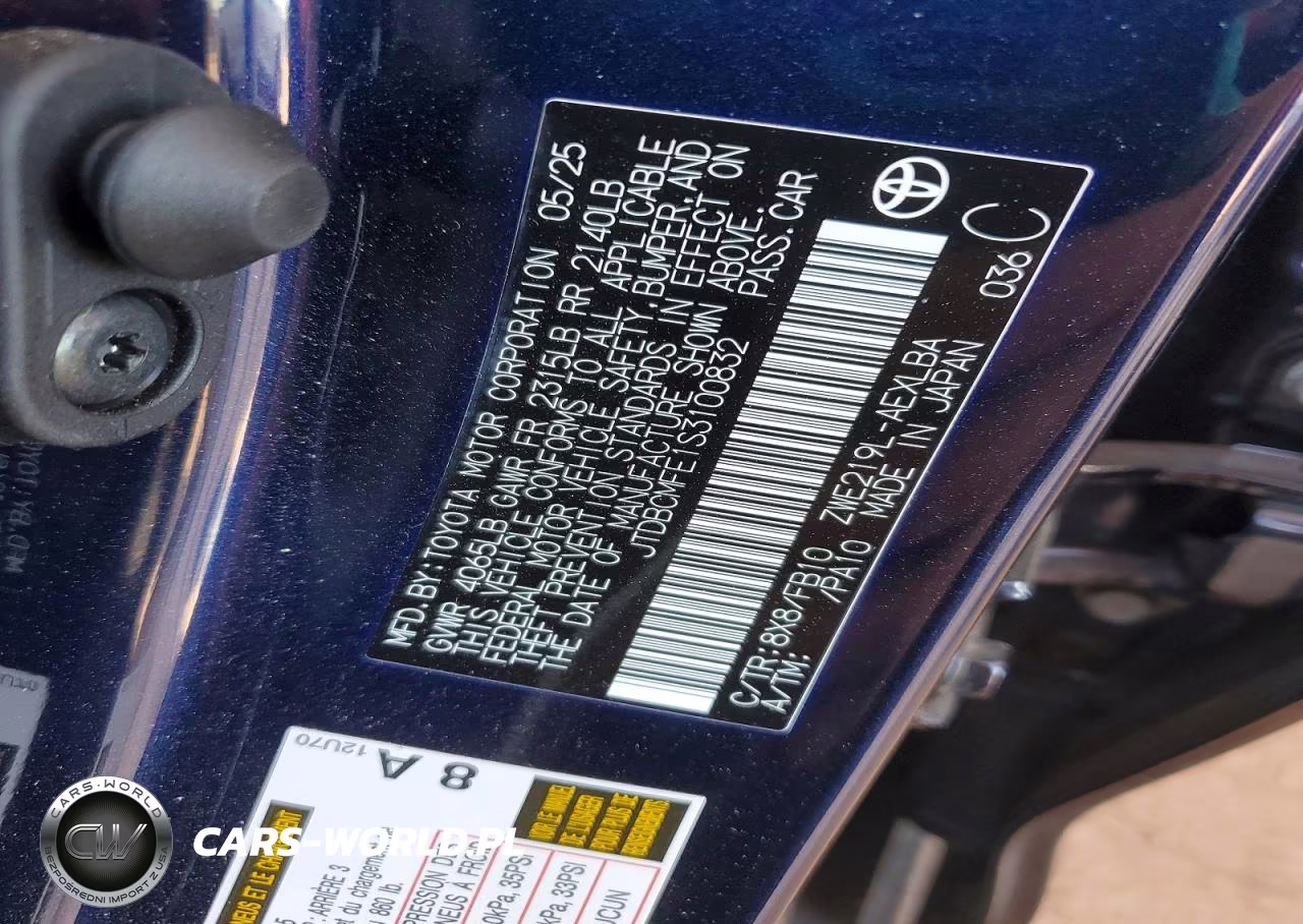 2025 Toyota Corolla Hybrid Le VIN:JTDBCMFE1S3100832 - 12