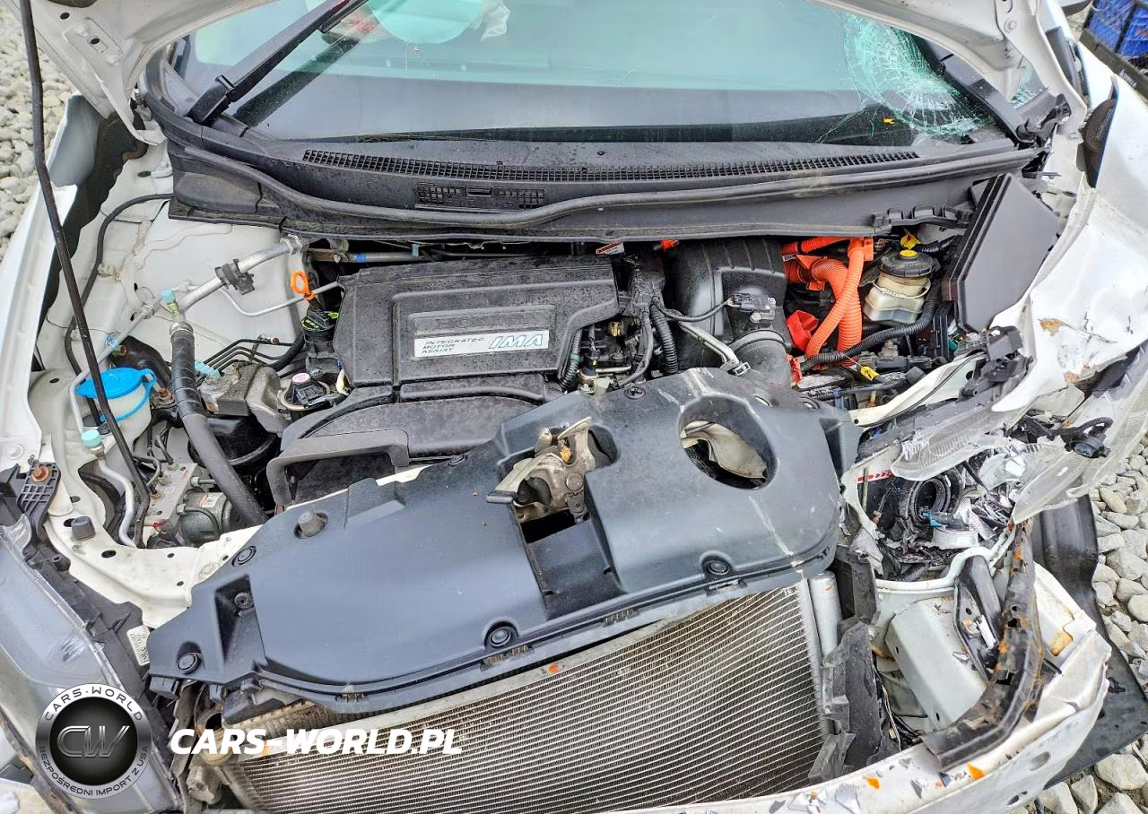 2015 Honda Civic Hybrid L VIN:19XFB4F36FE200748 - 11