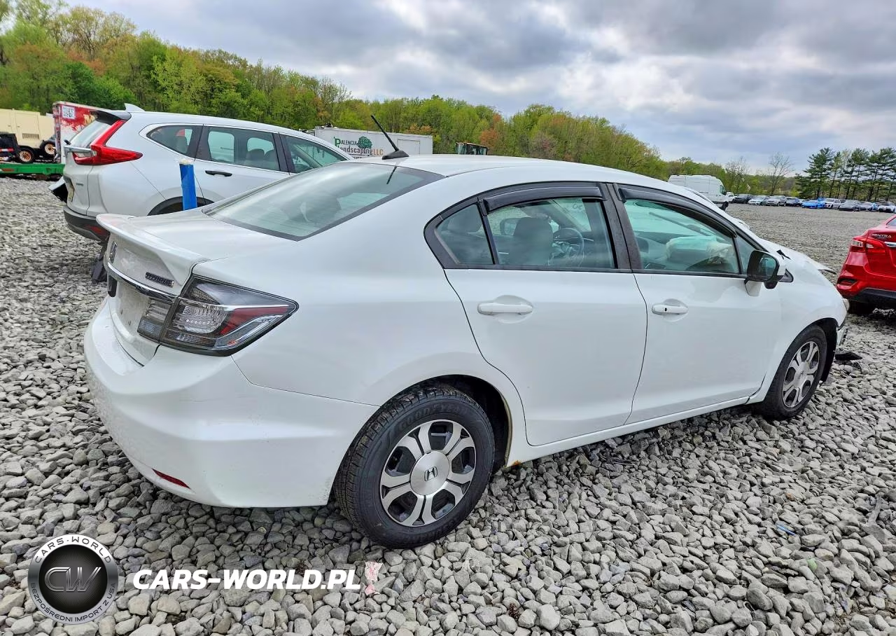2015 Honda Civic Hybrid L VIN:19XFB4F36FE200748 - 3