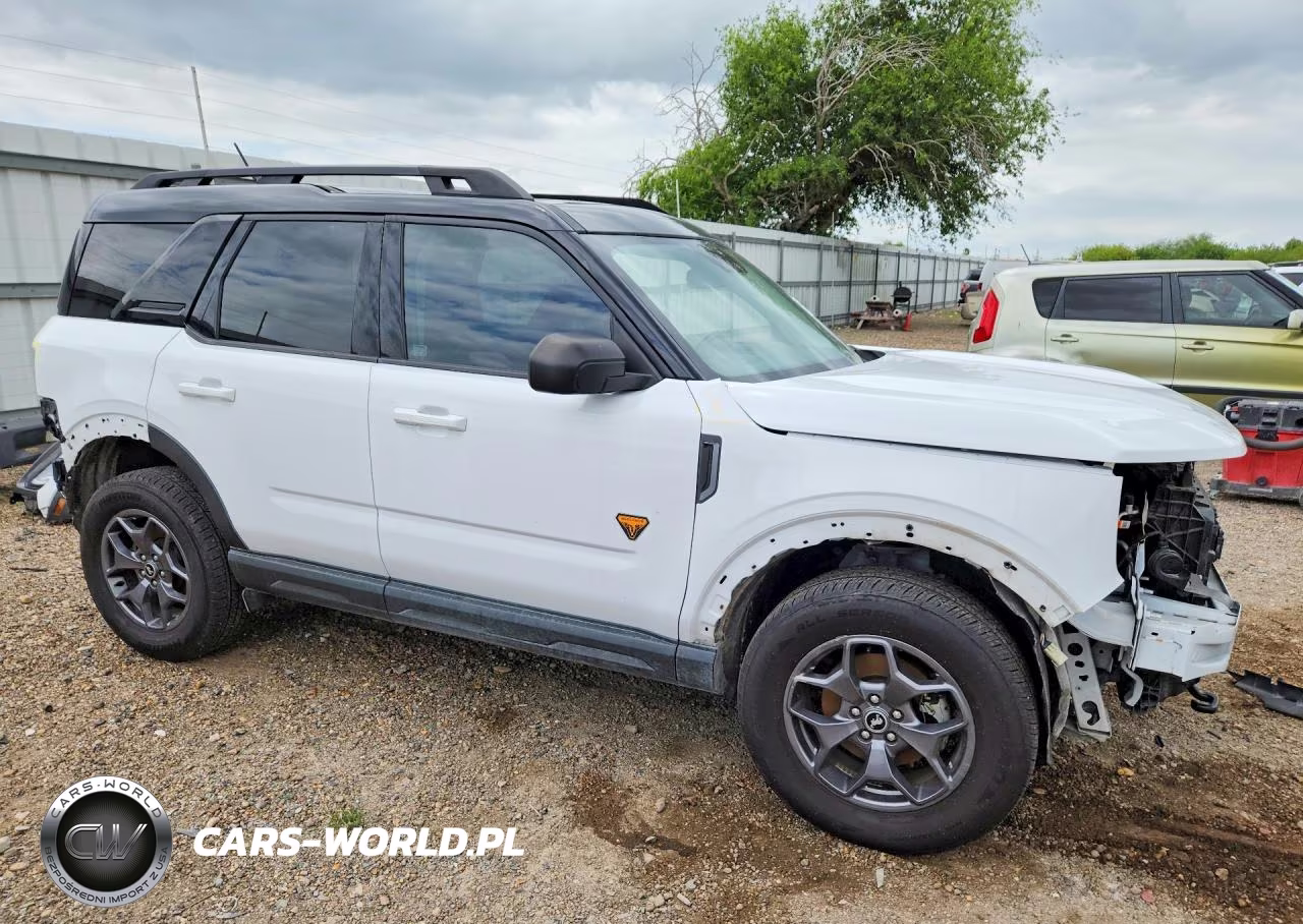 2022 Ford Bronco Sport Badlands VIN:3FMCR9D91NRD24402 - 4
