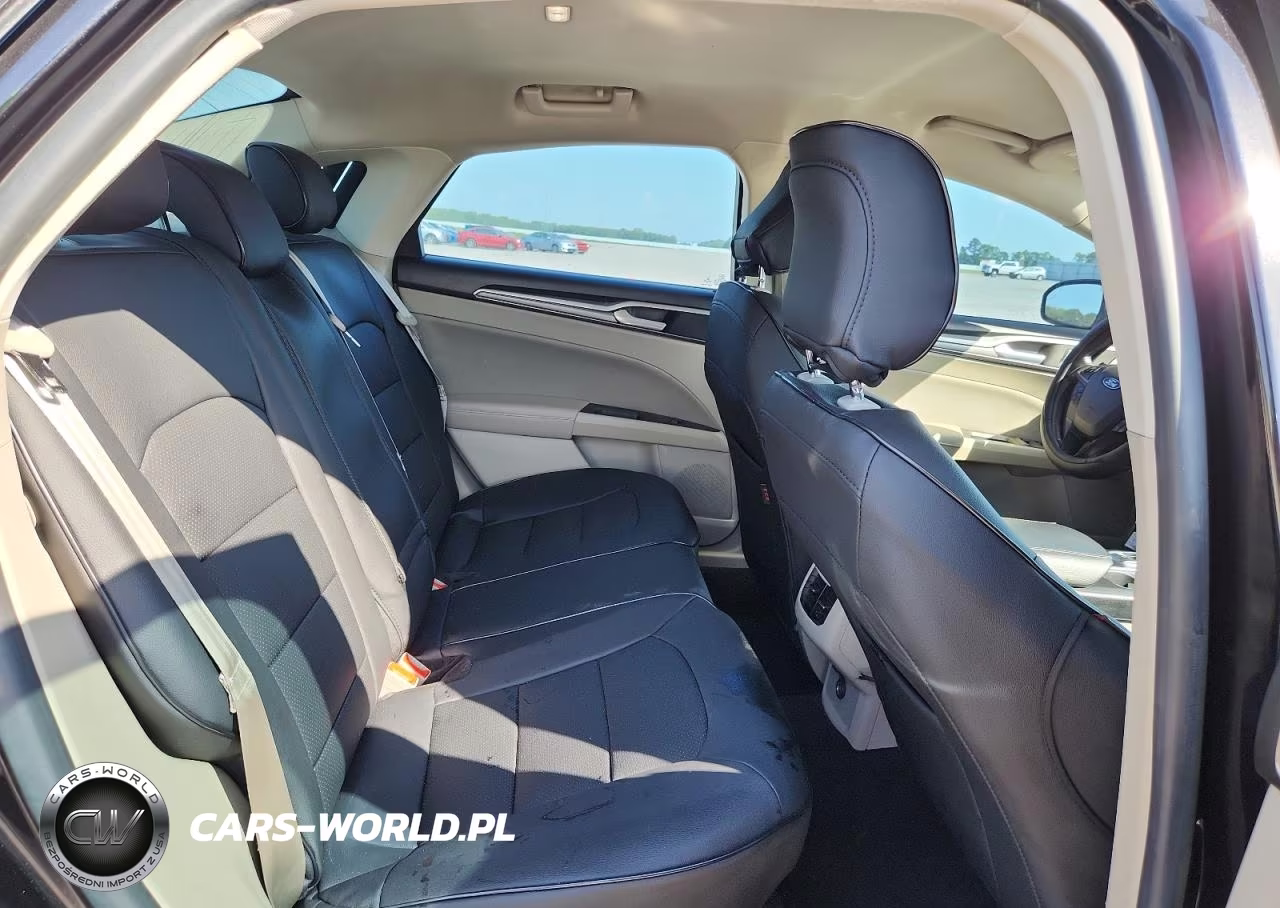 2020 Ford Fusion Se VIN:3FA6P0HDXLR121979 - 10