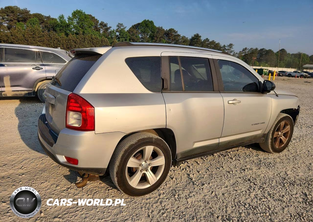 2011 Jeep Compass Sport VIN:1J4NT1FB1BD215386 - 3
