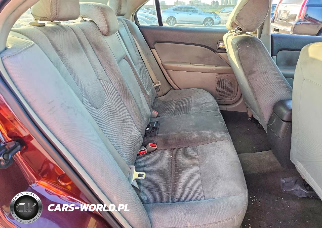 2012 Ford Fusion S VIN:3FAHP0GAXCR360190 - 10