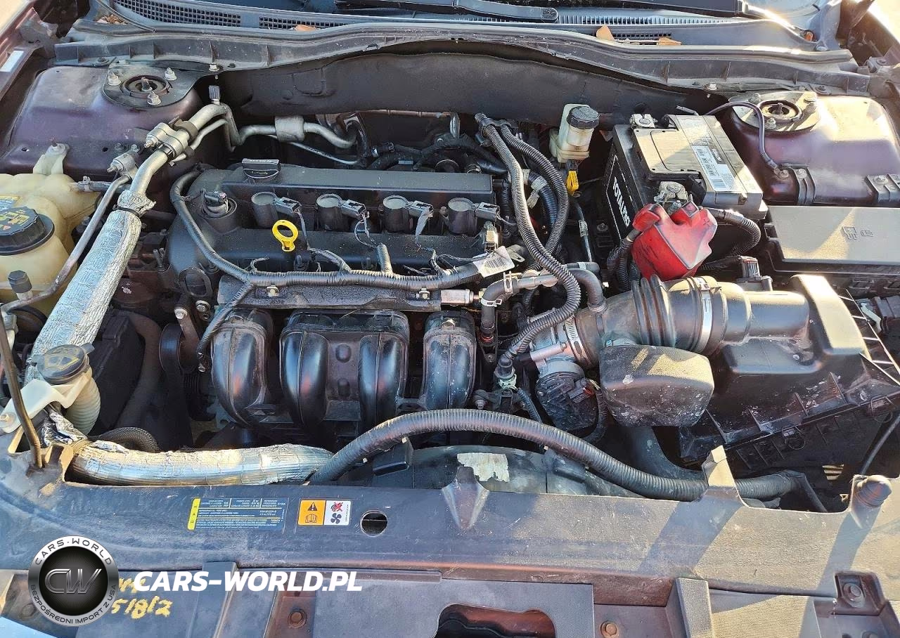 2012 Ford Fusion S VIN:3FAHP0GAXCR360190 - 11
