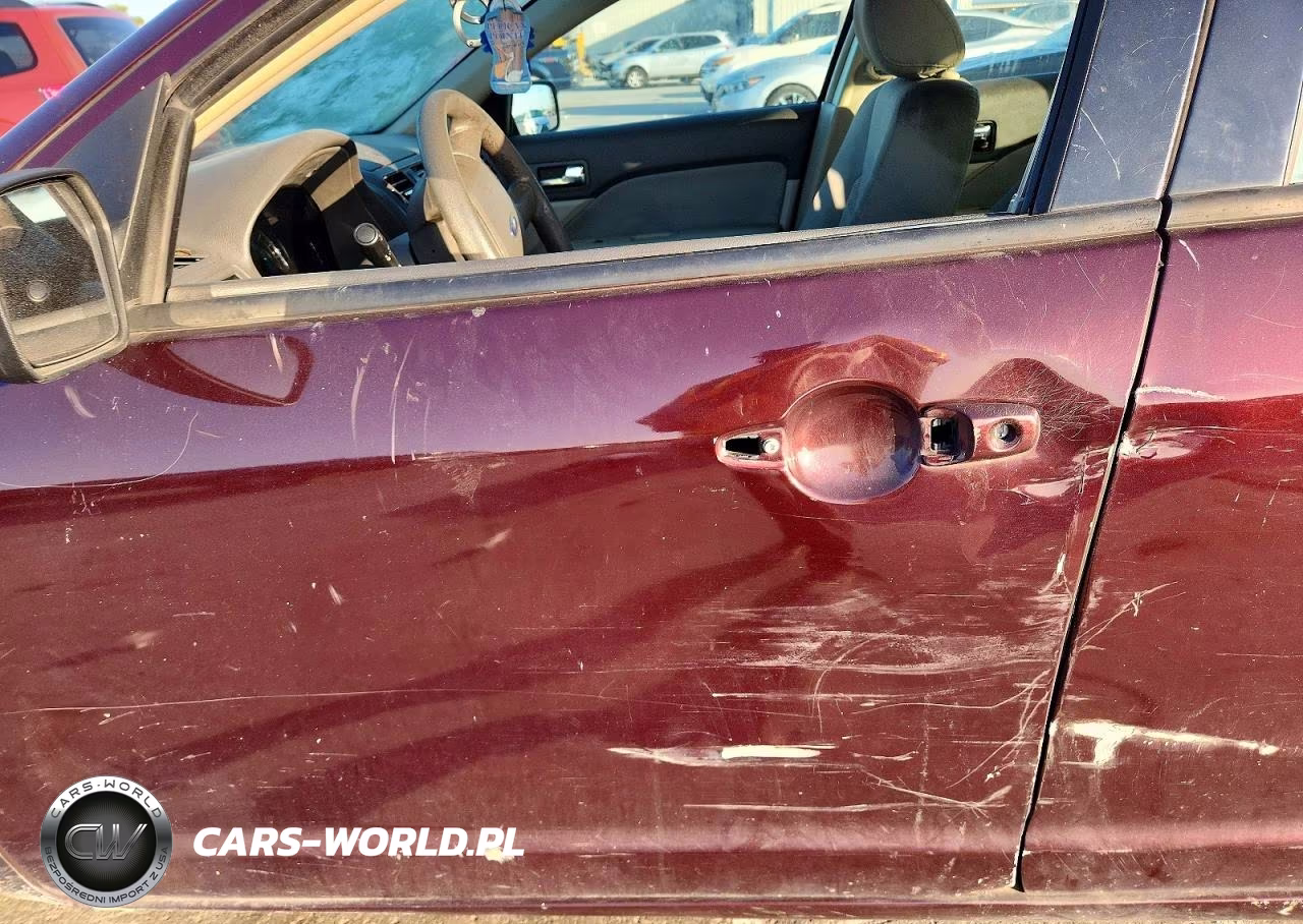 2012 Ford Fusion S VIN:3FAHP0GAXCR360190 - 7